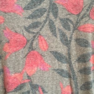 ✨SALE✨ LuLaRoe Classic T